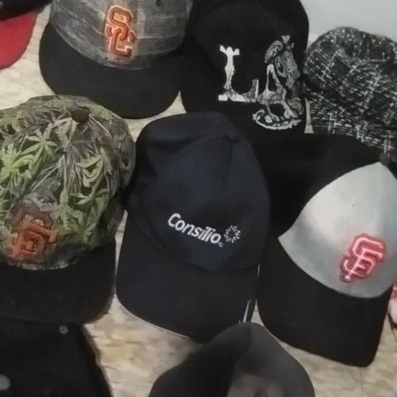 20 California hats - Picture 7 of 7